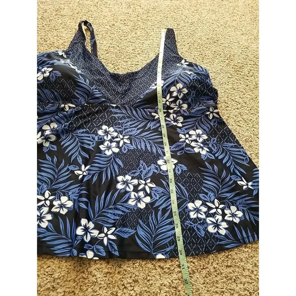 Swimsuits For‎ All Blue Floral Tankini Swim Top Size 26 Soft Cup Removable Pads